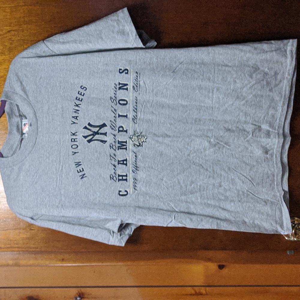 Yankee 1999 champion t-shirt